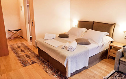 Tα δωμάτιά μας